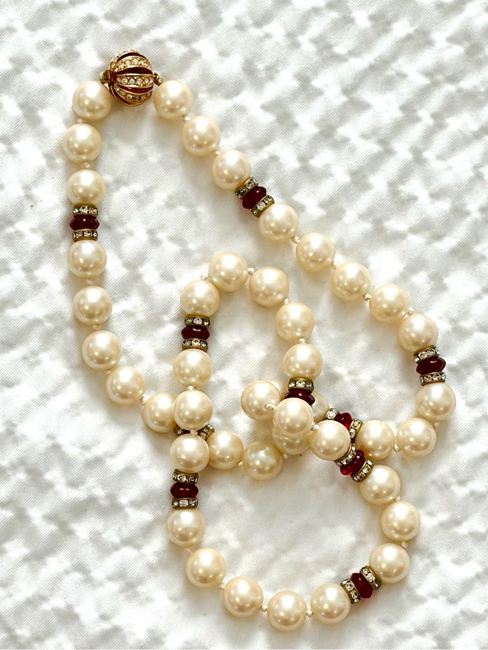 Vintage 1990’s Joan Rivers glass pearl ruby rhinestone necklace
